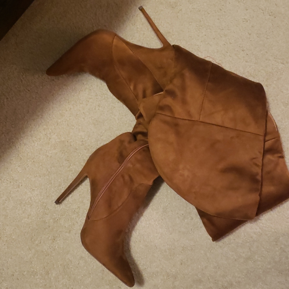 Thigh boots - Picture 2 of 4
